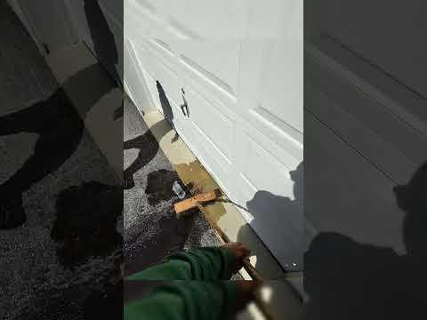 It was almost ruined 😱 (via thedrivewayguypa)