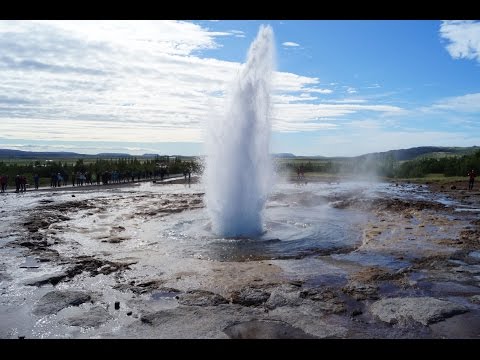 The Geysirs of the Haukadalur Geothermal Area (Geysir Strokkur) - Island/Iceland