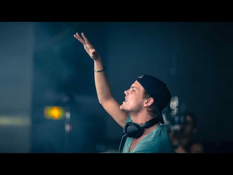 Avicii ft Blanco - Finche non mi seppelliscono / Levels (Mashup by Andrea Sa)