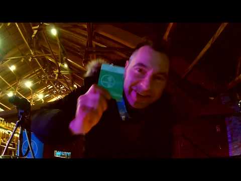 JégDisco DJ Hlásznyik-kal a Csabai Rendezvénypajtában.