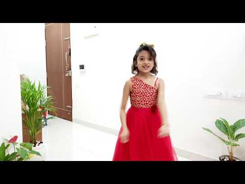 Aanya on #Chocolate song (Tony kakkar)