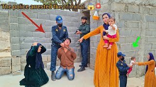 Download lagu Police Arrested the Criminal: Missing Child Reunited with Mother 🚨 mp3