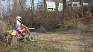preview picture of video 'cr500 wellsville big air seat bounce'