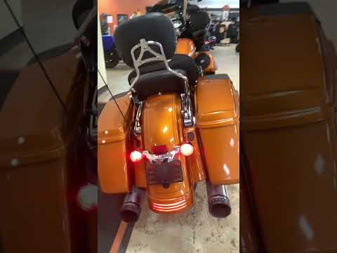 FLTRXS 2015 Road Glide® Special