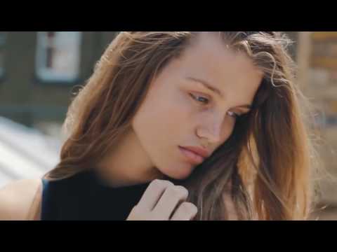 Delyno ft  Marina Laduda   Rewind Music Video