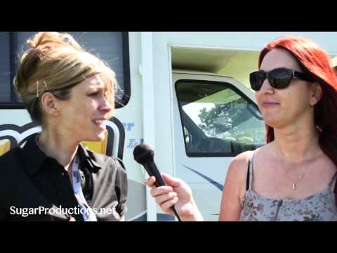 Tara Dawn & Vanessa Dewsbury : 12 Ladies 1st day Intro