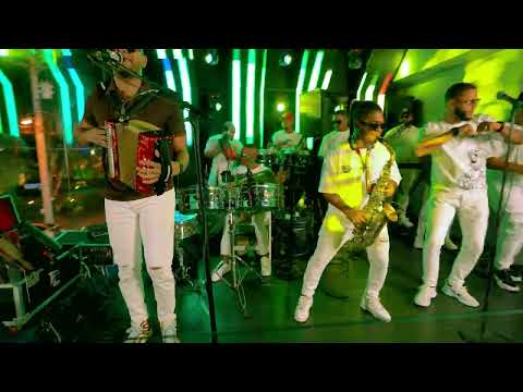 Eury Swing “Banda Ideal” - Los Mejores Gallos  (En Vivo) #TiPiCo