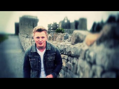 Lee Matthews - Love Shine A Light (Official Music Video)