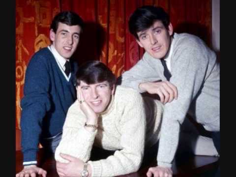 The Bachelors - Moonlight and Roses (1964)