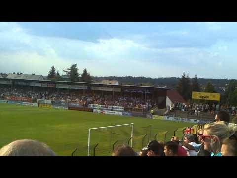Bayern Hof vs Bayern Munich2 pregame.walk in