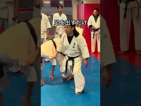 【武道】前に出る相手、これだけで崩れます【空道】 #空道 #崩し #組技 #格闘技 #武道 #shorts