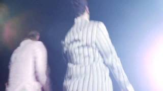 Sweatshirt (Eric Crusher &amp; Chloe) - Unicorn (unofficial video)