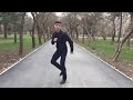 Тансует всем