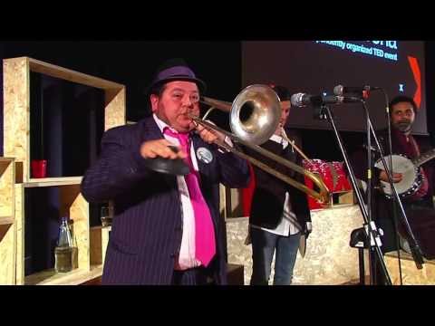 Sousaphonia -- la musica che si muove: Mauro Ottolini at TEDxVerona