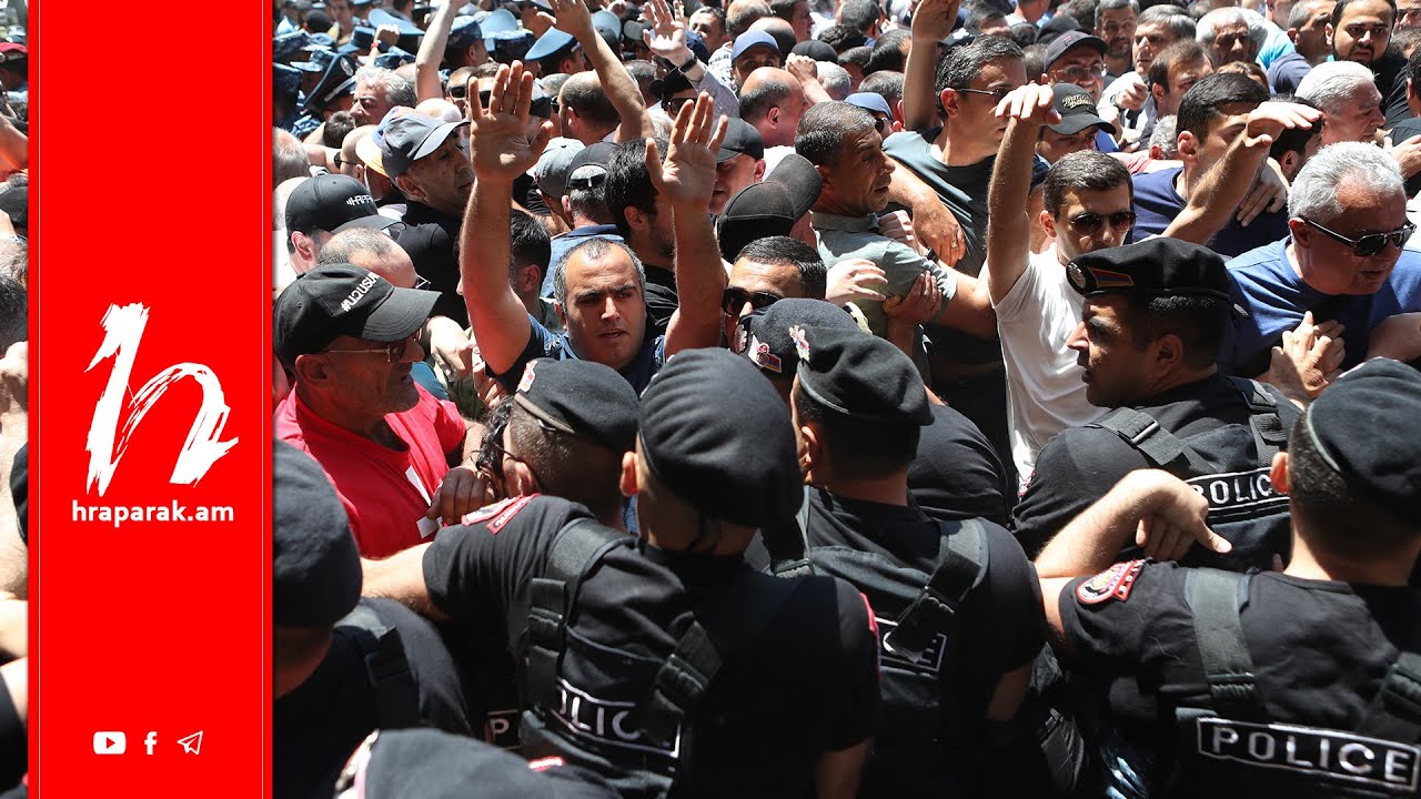 #Հիմա. Անհնազանդության ակցիաներ Երևանում․ ուղիղ