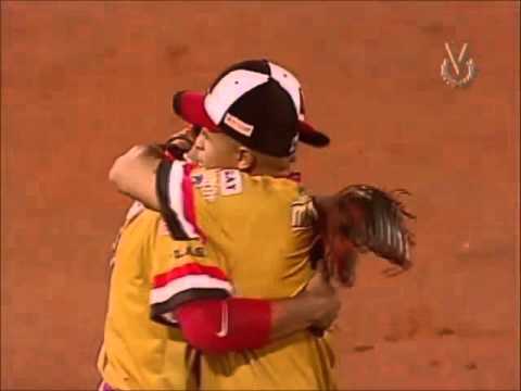 Retiro de César Izturis con Cardenales en contra de Leones | LVBP 2015-2016