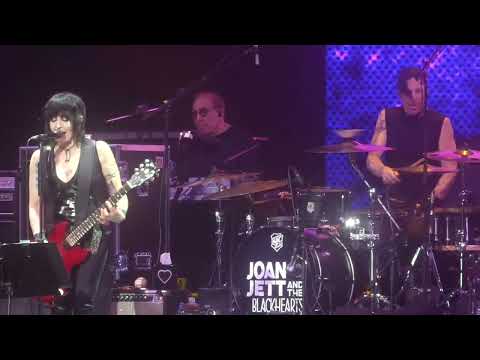 Make The Music Go Boom - Joan Jett and The Blackhearts