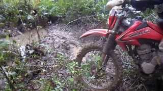 preview picture of video 'trilhão de brumadinho 2013,cesta de natal.cross,offroad e cobra'