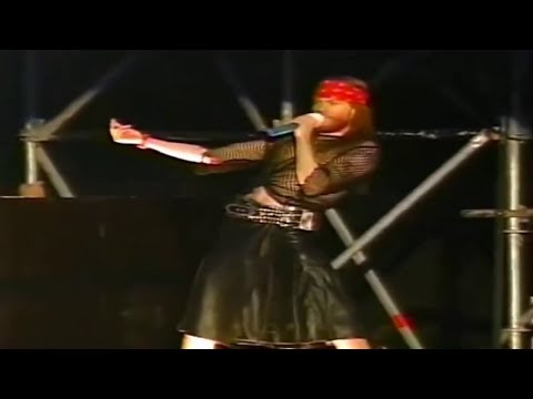 Guns N' Roses - Welcome to the Jungle (Paris 1992)