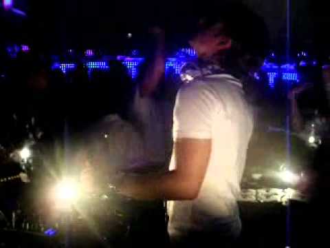26/07/07 : AXWELL @ ViP ROOM  ST TROPEZ