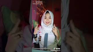Download lagu ANAK SMA GEDE GEDE GOYANG TIPIS TIPIS TIKTOK HOT #shorts mp3