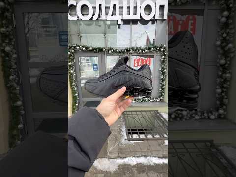 фото nike shox r4 'black floral' 0