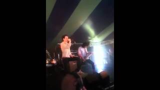 I divide - introduction/the arrival