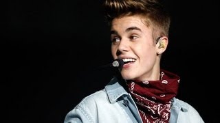 Justin Bieber singing (rock a  bye baby + arm movement) my world 2.0 tour Dec 9,2010