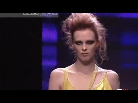 VERSACE Autumn Winter 2004 2005 Milan 3 of 3 Pret a Porter by Fashion Channel