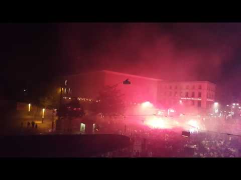 FCB Mannschaft und Fans -Cupsieger 2017-