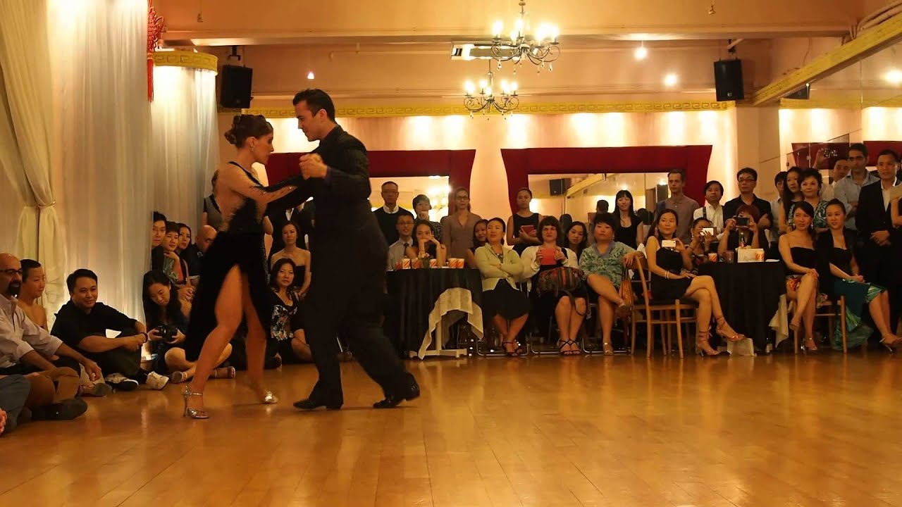 Laila Y Leandro Oliver 3/3 @ Hong Kong Oct 2013
