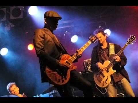 Voo Voo - Po godzinach (2014) - nowe nagranie Waglewskiego, Pospieszalskiego, Martusewicza, Bryndala