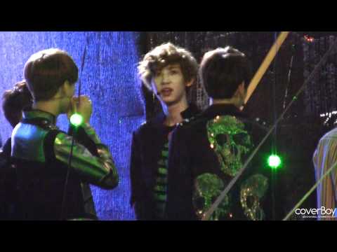 [fancam] 120613 D.O. fixed Chanyeol's mic and EXO-K dancing "oh yeah" of MBLAQ