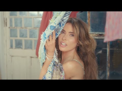 Gloria Trevi - Cueste Lo Que Cueste (Video Oficial)