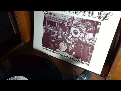 Noble Sissle - NOBLE SISSLE AND HIS SIZZLING SYNCOPATORS LP