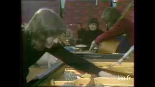Howard Riley Trio - Cirrus  Live French TV 1972  (improvised music)