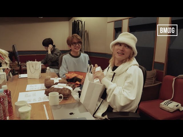 明日19:00に、SKY-HI × Nissy「SUPER IDOL」のBehind The Scenes -Music Video-が公開決定! 3 YouTubeサムネイル