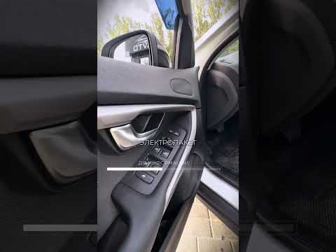 фото volvo v40 cross country i 0