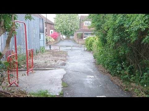 Walking about in New Addington Live! 15/05/2021 - Mobile Stream (191)