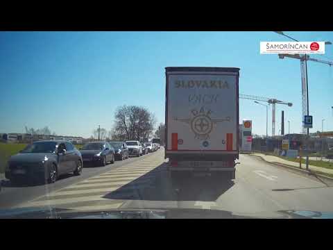 Kolaps dopravy na vstupe do Bratislavy zo smeru Dunajská Lužná