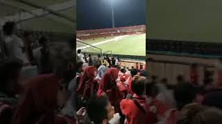 Download lagu Salut sporter cilik Madura United Sholat di Tribun. mp3