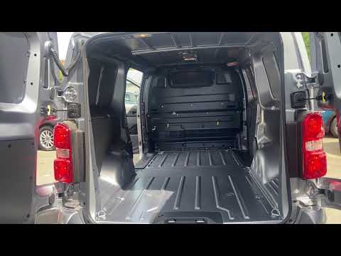 Vauxhall Vivaro 3100 2.0d 145PS Sportive H1 Van Walkaround Quartz Grey