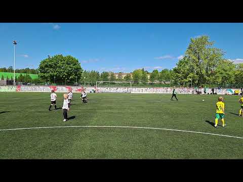 EsPa 2013 Keltainen 2 - FC Honka Musta K