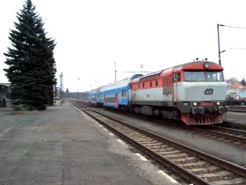 749 006 na čele os 9063 - Praha Krč odjezd - 13.2.2011.