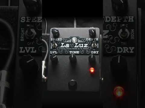 Ivy Pedals La Luz 2025 - All-Black + always-on LFO LED image 10