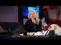 Christina Aguilera Performs Can You Feel The Love Tonight The Disney Family Singalong