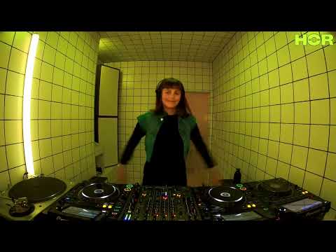 Sarah Wild | HÖR - Jan 13 / 2022