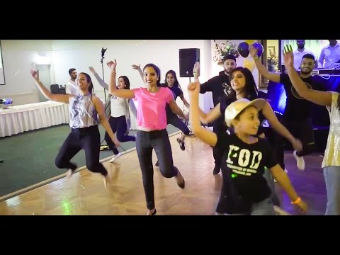 Dance Wars @ Harbour City Bhangra 2016 (Team Mixer)