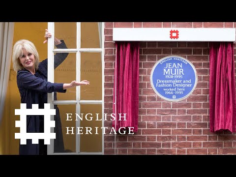 紀念傳奇！已故設計師珍·繆爾的藍色牌匾揭幕儀式 (Joanna Lumley on Jean Muir | Blue Plaque Unveiling 2021)