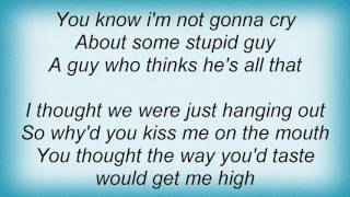 Avril Lavigne - Hanging Out Lyrics